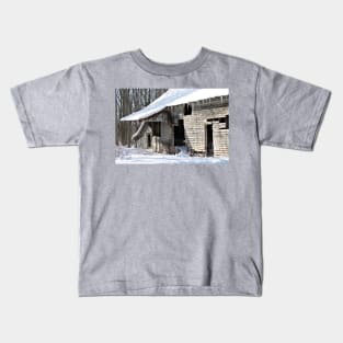 Abandoned Barn Kids T-Shirt